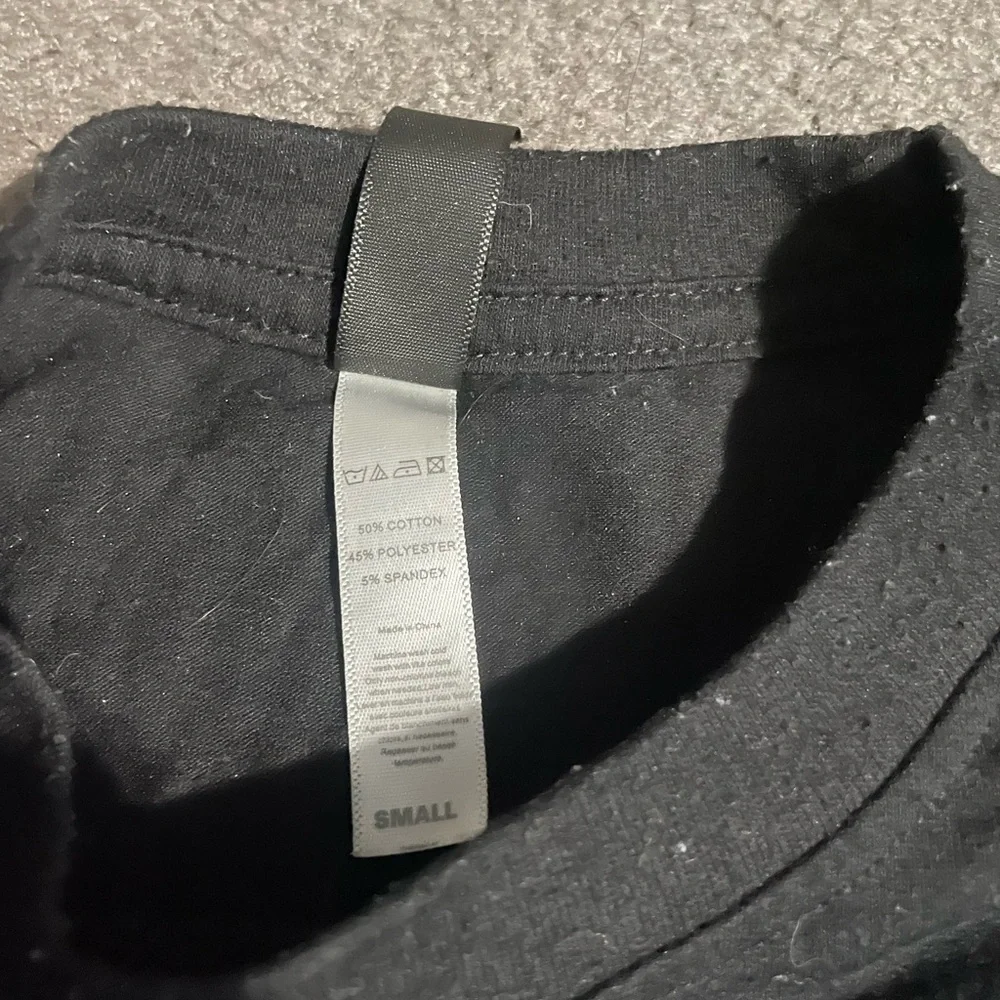 Women’s BuckedUp t shirt - Picture 2 of 2